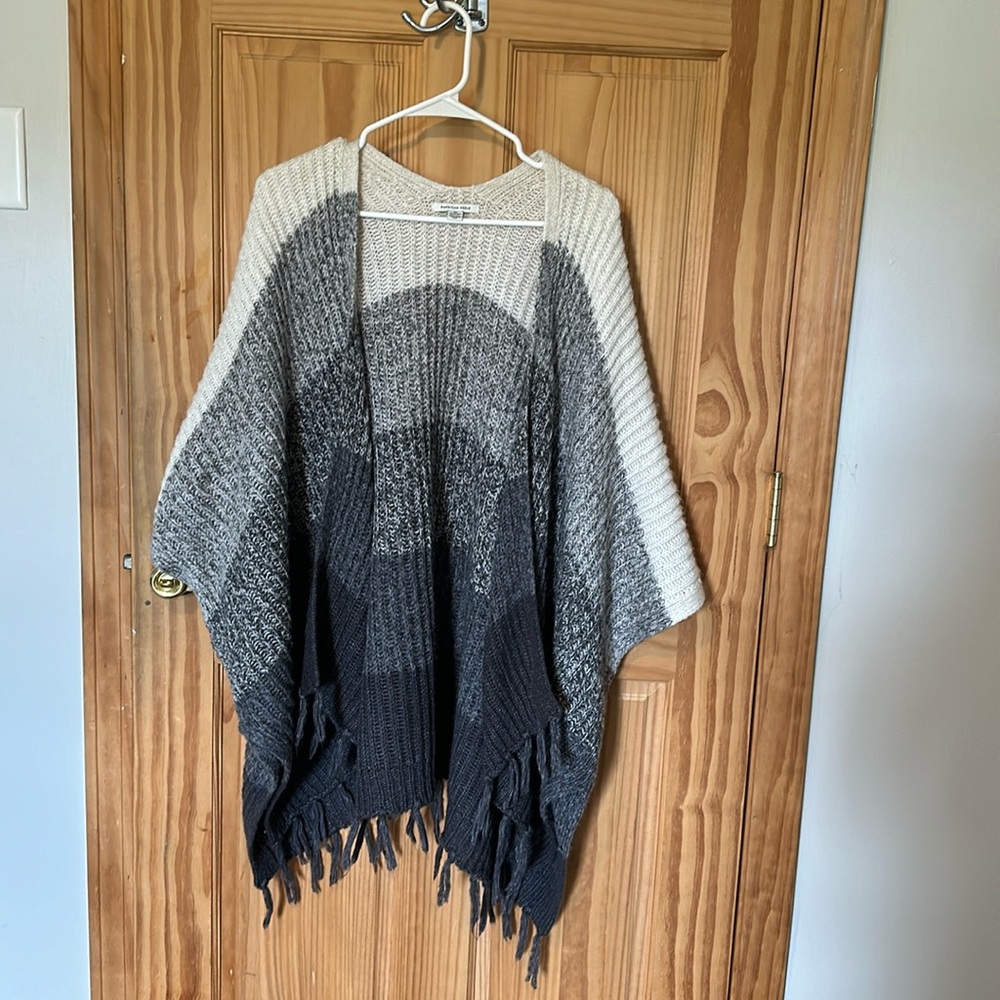 American Eagle Gray paneled open front cardigan